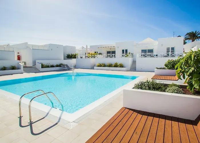 Flower Beach Suite 15